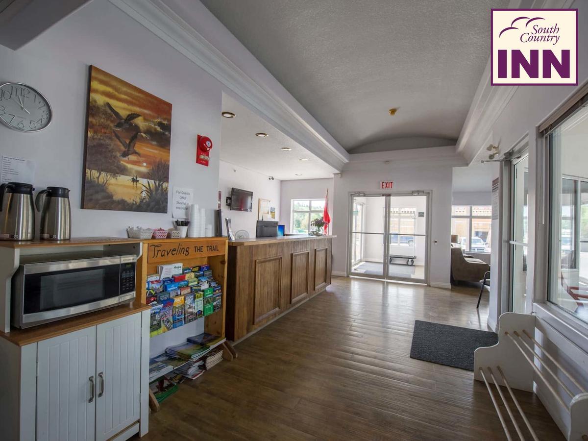 Hotel South Country Cardston