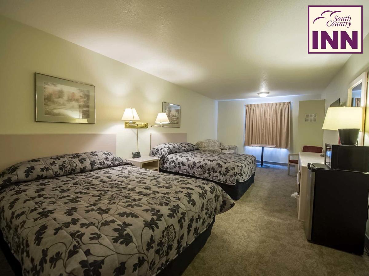 Hotel South Country Cardston